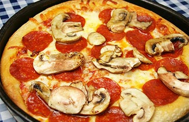 university-house-of-pizza
